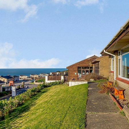 Surfers Hideaway Villa วูลาโคมบ์ ภายนอก รูปภาพ