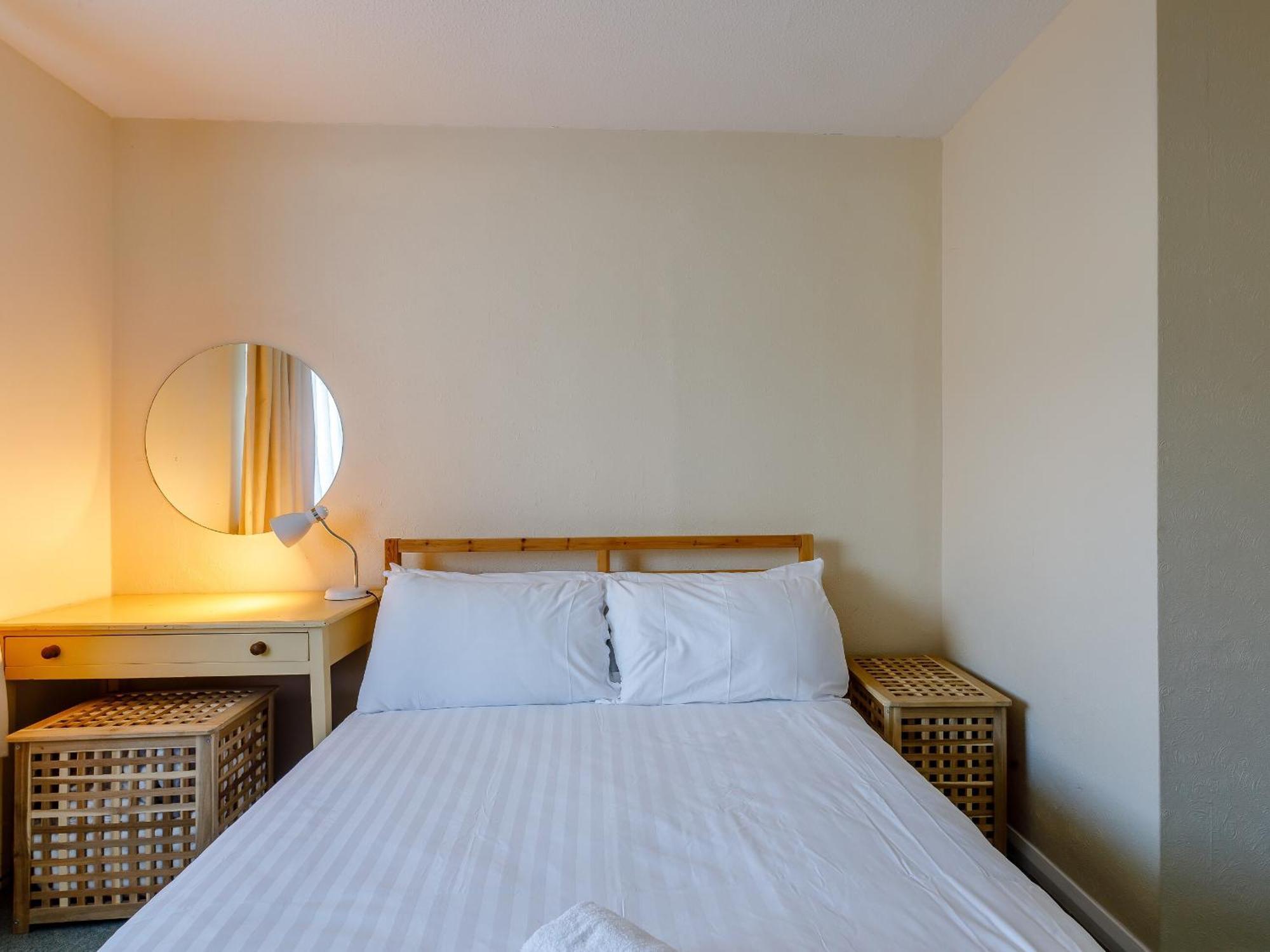 Surfers Hideaway Villa วูลาโคมบ์ ภายนอก รูปภาพ